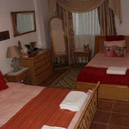 Casa De Ferias Em Algueirao * Sintra